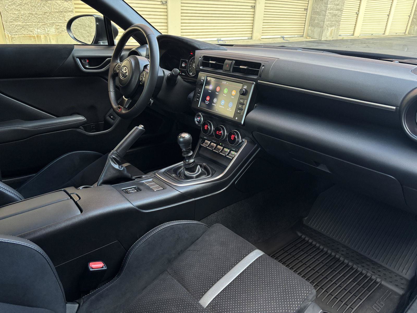 Used 2025 Toyota GR86 Premium w/ Performance Package RWD image 9
