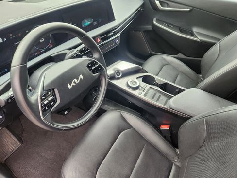 Certified 2024 Kia EV6 Wind image 2