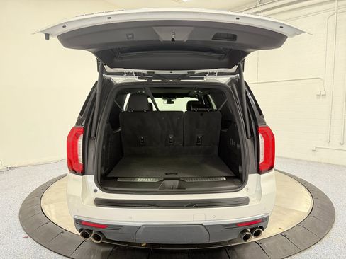 Used 2022 GMC Yukon XL Denali image 49