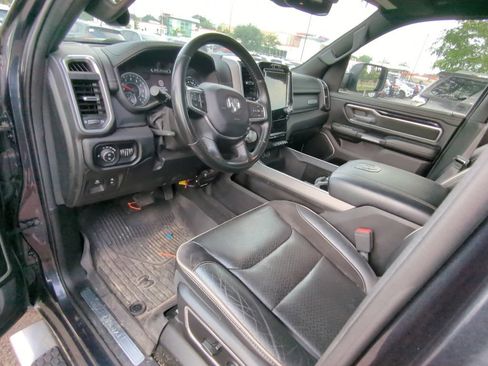 Used 2021 RAM 1500 Laramie w/ Sport Appearance Package AWD/4WD image 8