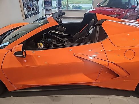 Used 2023 Chevrolet Corvette Stingray Premium Conv w/ Z51 Performance Package image 30