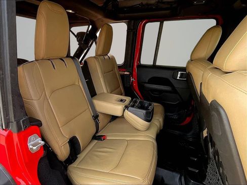 Used 2019 Jeep Wrangler Unlimited Rubicon AWD/4WD image 27