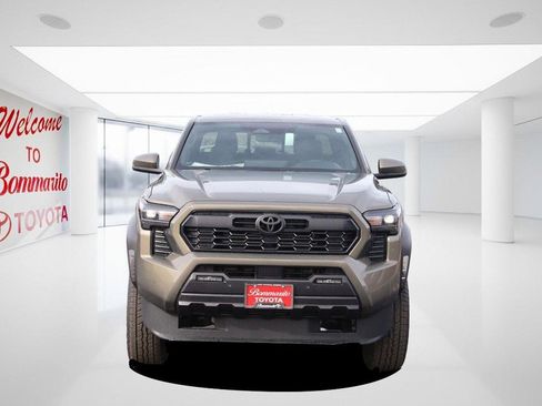 New 2025 Toyota Tacoma TRD Off-Road image 4