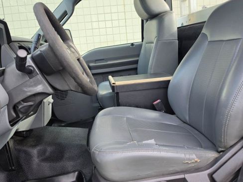 Used 2011 Ford F250 XL RWD image 9