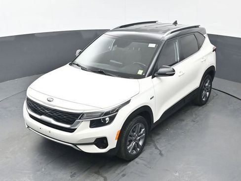 Used 2021 Kia Seltos S AWD/4WD image 29
