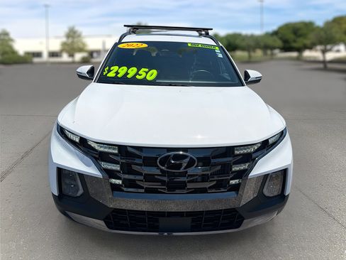 Used 2022 Hyundai Santa Cruz Limited AWD/4WD image 2