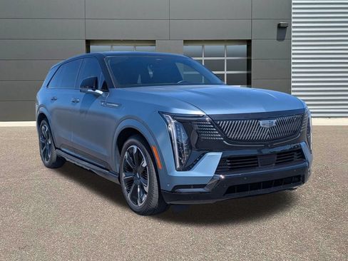 Used 2025 Cadillac Escalade IQ Sport 1 AWD/4WD image 3