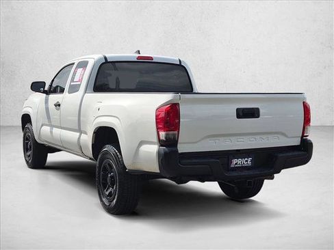 Used 2017 Toyota Tacoma SR RWD image 8