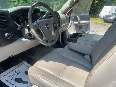 Used 2008 GMC Sierra 1500 SLE w/ Sierra NFL Edition AWD/4WD image 14