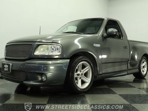 Used 2003 Ford F150 Lightning RWD image 21