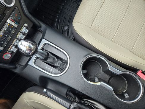 Used 2018 Ford Mustang Premium image 29