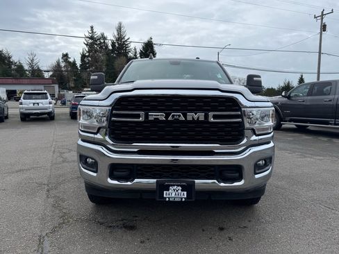 Used 2024 RAM 2500 Big Horn image 2