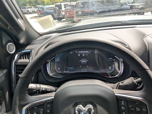New 2026 RAM 3500 Laramie AWD/4WD image 29