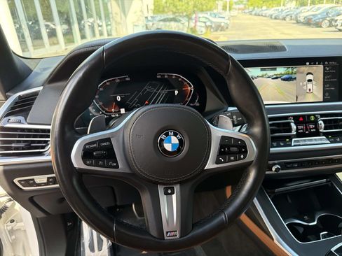 Used 2021 BMW X7 xDrive40i w/ M Sport Package AWD/4WD image 26