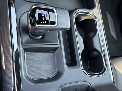 Used 2022 Chevrolet Silverado 1500 ZR2 w/ Technology Package AWD/4WD image 16