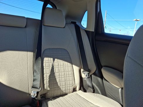 Used 2024 Honda HR-V LX image 16