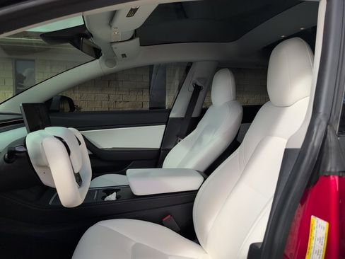 Used 2021 Tesla Model 3 Long Range image 6