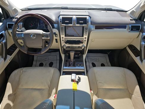 Used 2017 Lexus GX 460 image 9