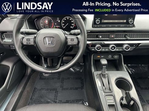 Used 2023 Honda Civic EX image 10