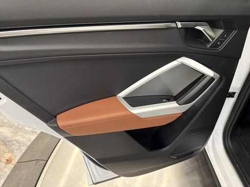 Used 2022 Audi Q3 2.0T Premium w/ Convenience Package image 39