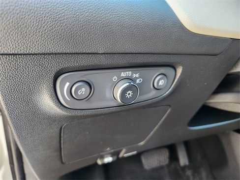 Used 2023 Buick Encore GX Essence w/ Experience Buick Package image 21