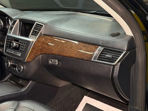 Used 2014 Mercedes-Benz GL 450 GL 450 4MATIC Sport Utility 4D image 57