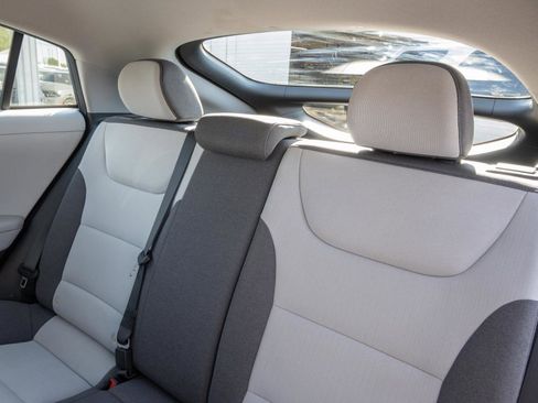Used 2020 Hyundai Ioniq Blue FWD image 17
