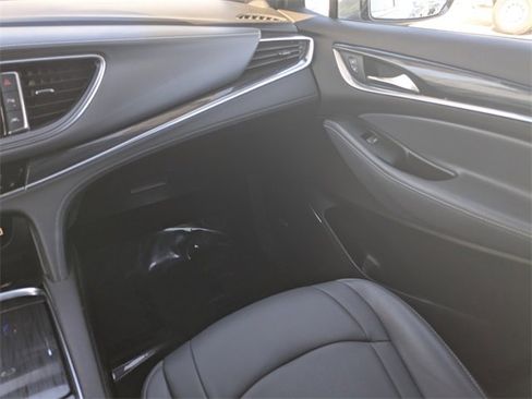 Used 2023 Buick Enclave Essence w/ Experience Buick Package image 20