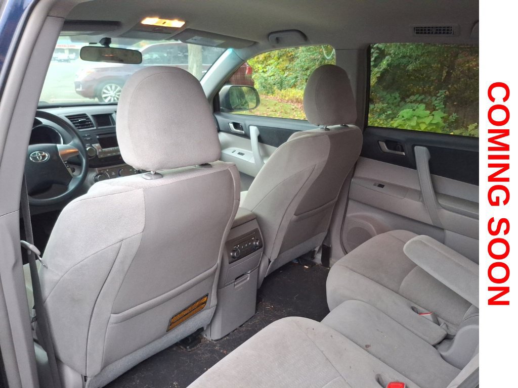 Used 2011 Toyota Highlander 4WD w/ Tech Pkg image 13