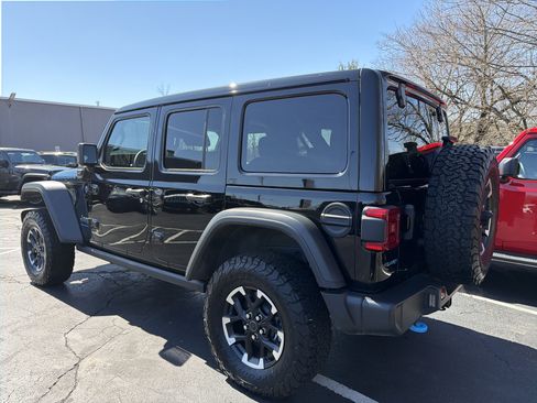 Certified 2025 Jeep Wrangler Unlimited Rubicon 4xe w/ Convenience Group image 5