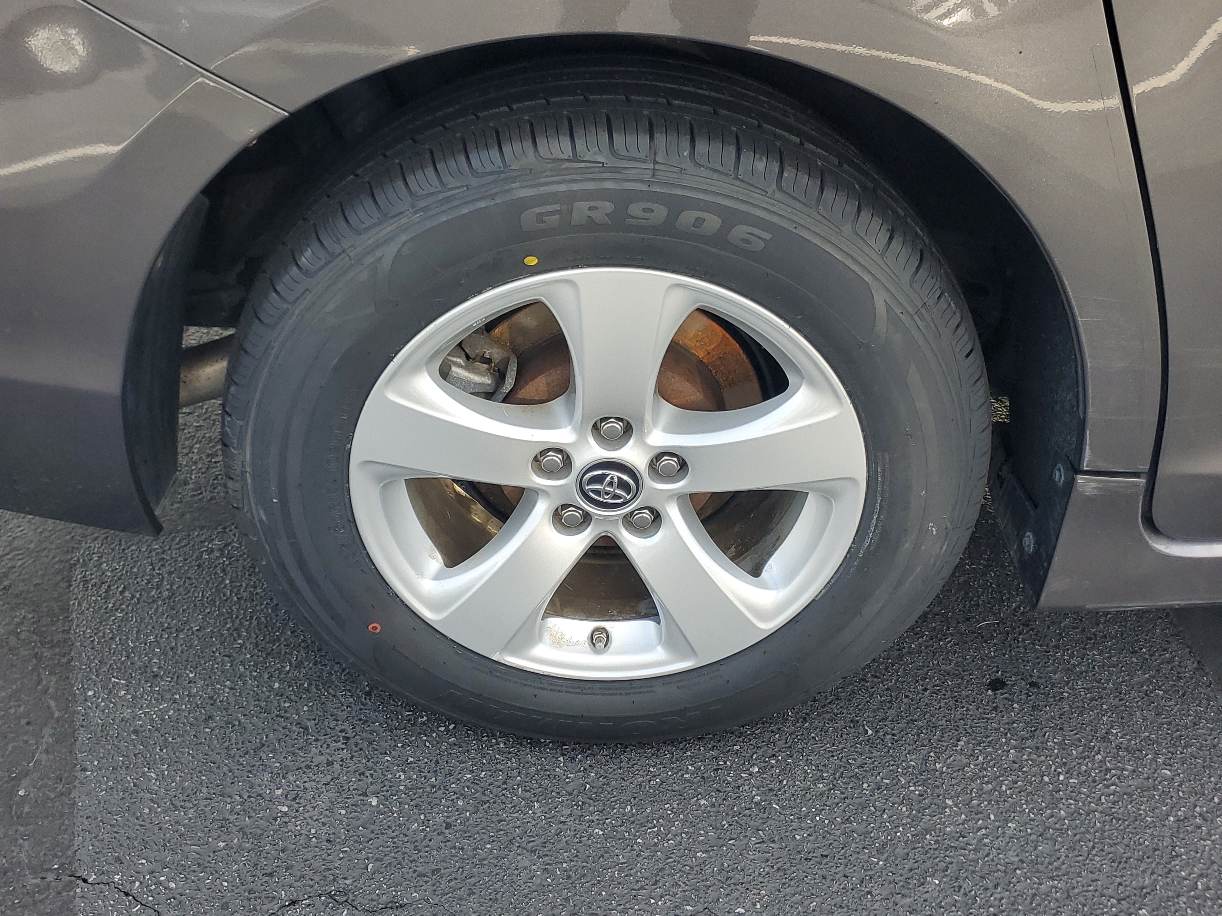 Certified 2019 Toyota Sienna LE FWD image 6