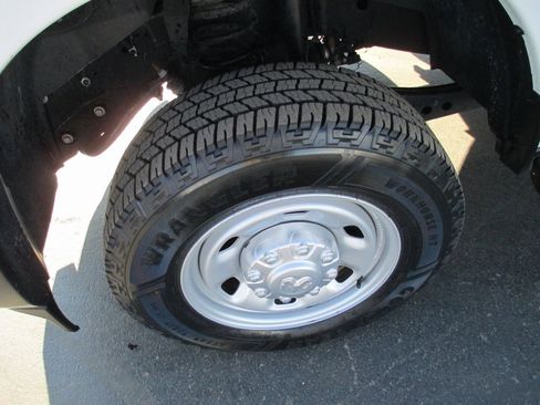 Used 2022 RAM 2500 Tradesman image 12