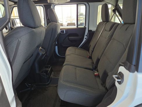 Used 2025 Jeep Wrangler Sport S image 22