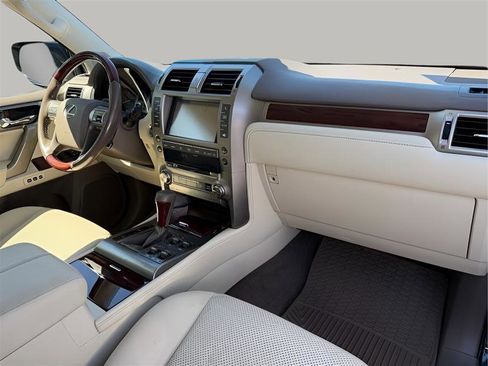 Used 2016 Lexus GX 460 Luxury AWD/4WD image 44