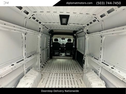 Used 2024 RAM ProMaster 2500 w/ Convenience Group image 35