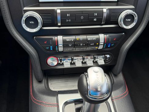 Used 2019 Ford Mustang GT Premium w/ Equipment Group 401A RWD image 36
