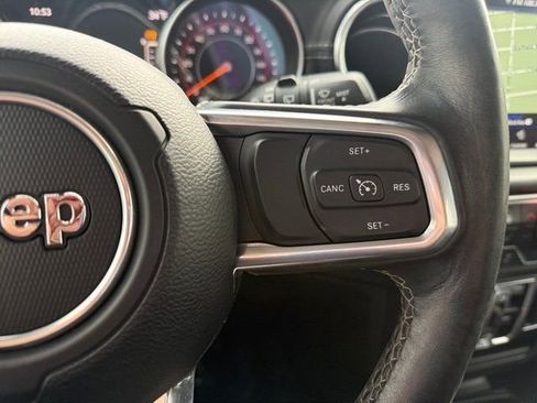 Used 2019 Jeep Wrangler Unlimited Sahara w/ Uconnect 4C Nav & Sound Group image 15