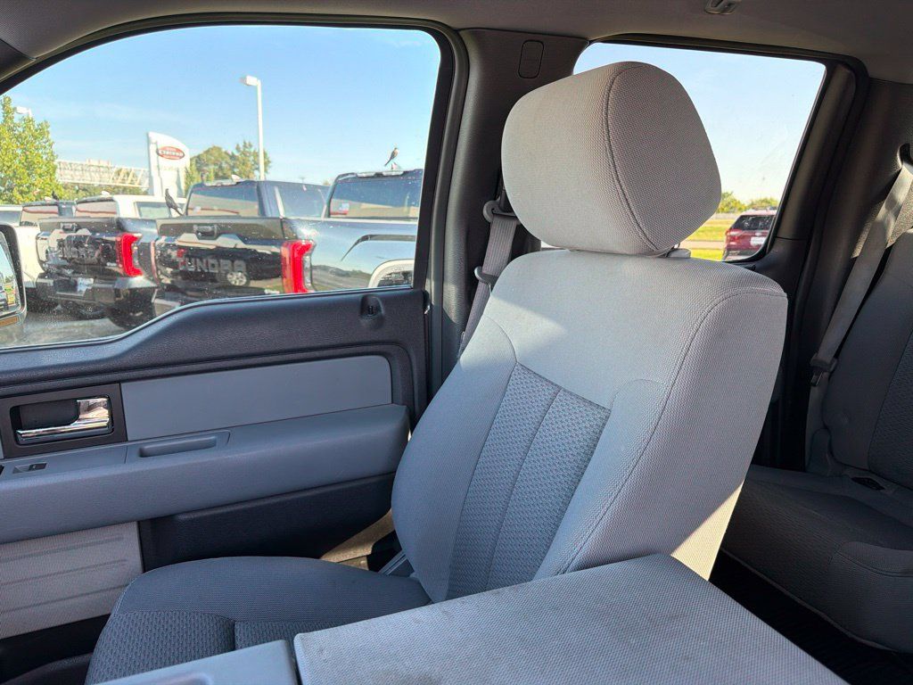 Used 2013 Ford F150 XLT w/ XLT Chrome Pkg RWD image 7
