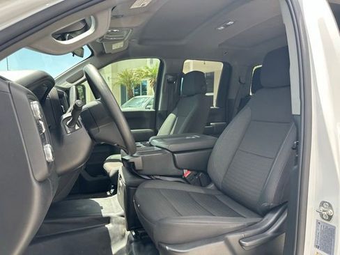 Used 2025 GMC Sierra 2500 Pro AWD/4WD image 13
