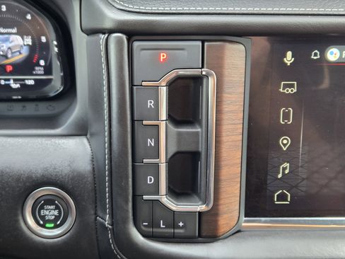 Used 2023 GMC Yukon XL Denali Ultimate image 24