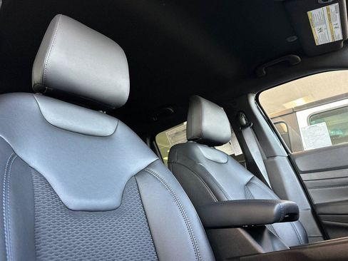 New 2026 Jeep Compass Latitude image 14