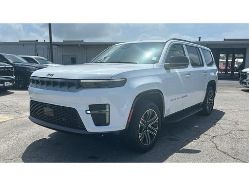 New 2026 Jeep Grand Wagoneer 2WD w/ Premium Group I image 2