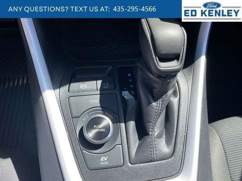 Used 2023 Toyota RAV4 LE AWD/4WD image 13