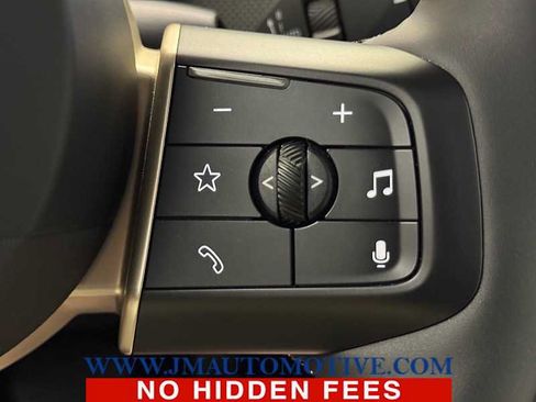 Used 2025 MINI Cooper 2-Door Hardtop FWD image 33