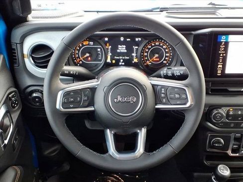New 2026 Jeep Wrangler Unlimited Sahara w/ Safety Group AWD/4WD image 11