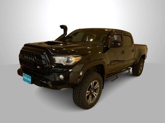 Used 2017 Toyota Tacoma TRD Sport w/ Tow Package AWD/4WD video 1