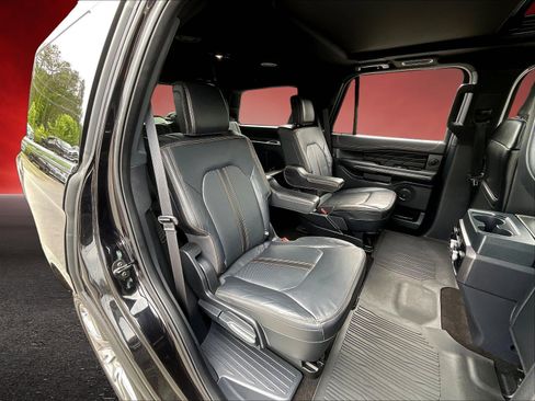 Used 2022 Ford Expedition Platinum AWD/4WD image 24