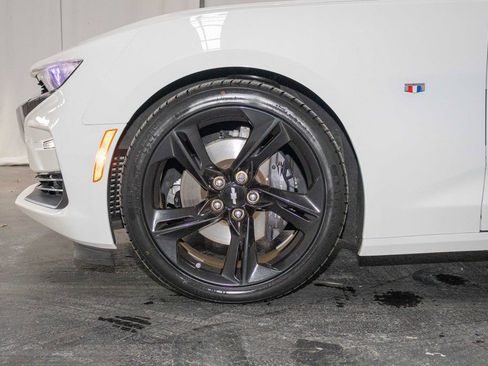 Used 2019 Chevrolet Camaro SS image 8