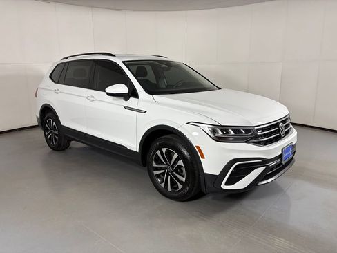 Used 2022 Volkswagen Tiguan S w/ IQ.Drive Package FWD image 2