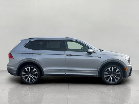 Used 2021 Volkswagen Tiguan SEL Premium R-Line image 9